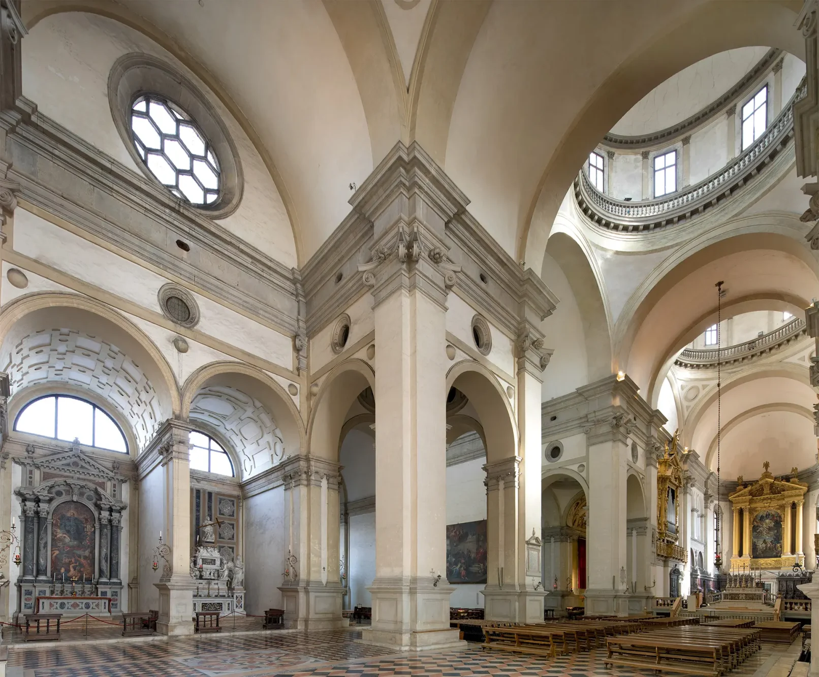 Basilica-di-Santa-Giustina-navate