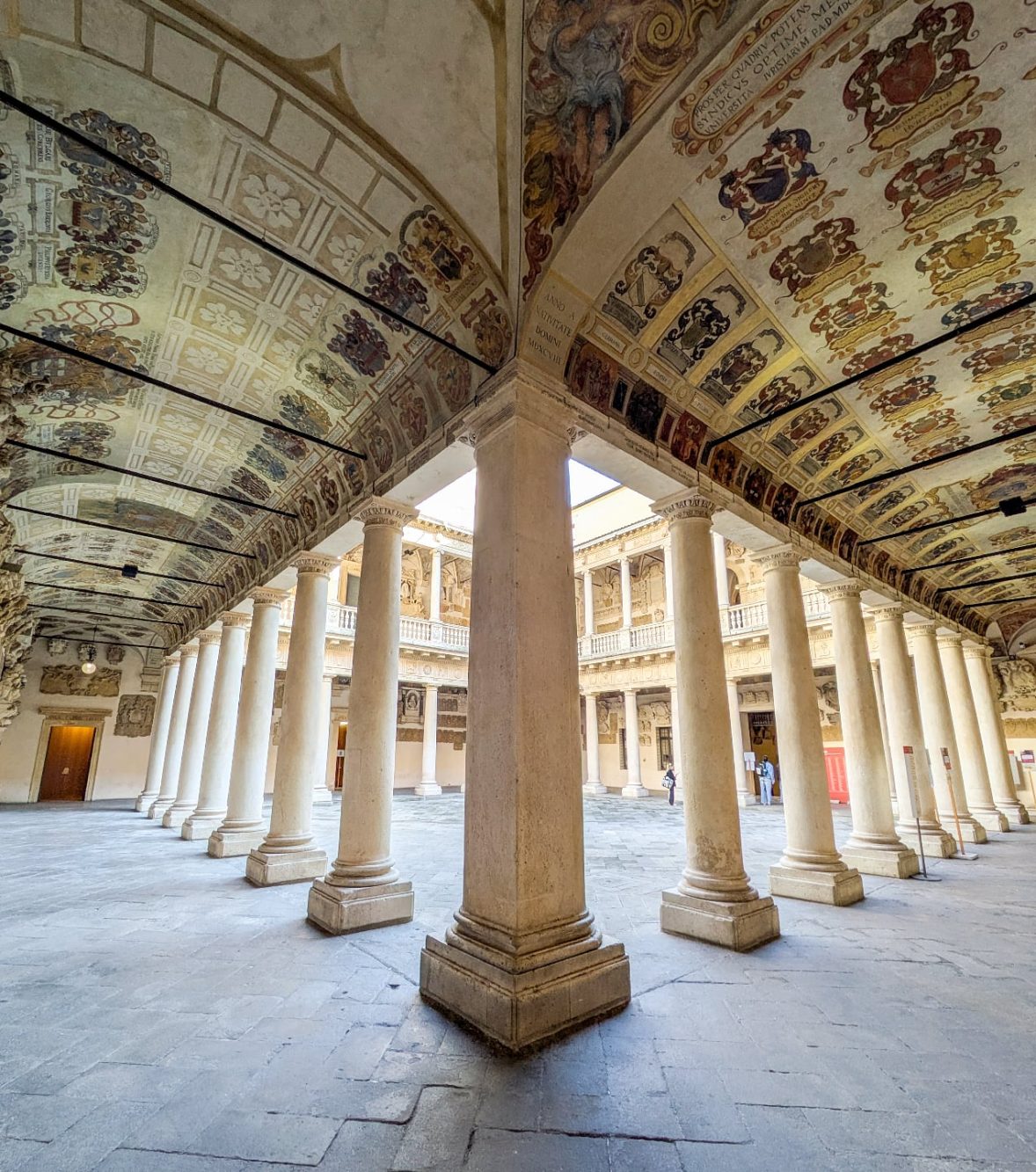 Palazzo-del-Bo-cortile-antico