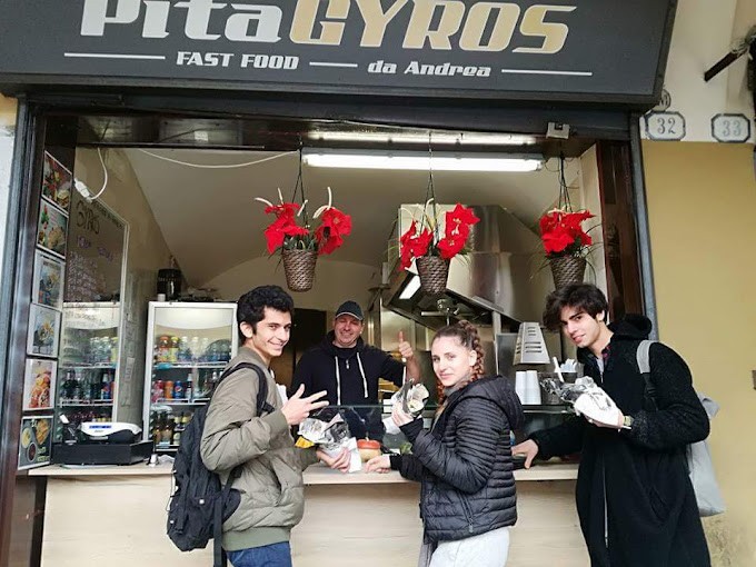 Street food e osterie nel centro storico: PitaGyros